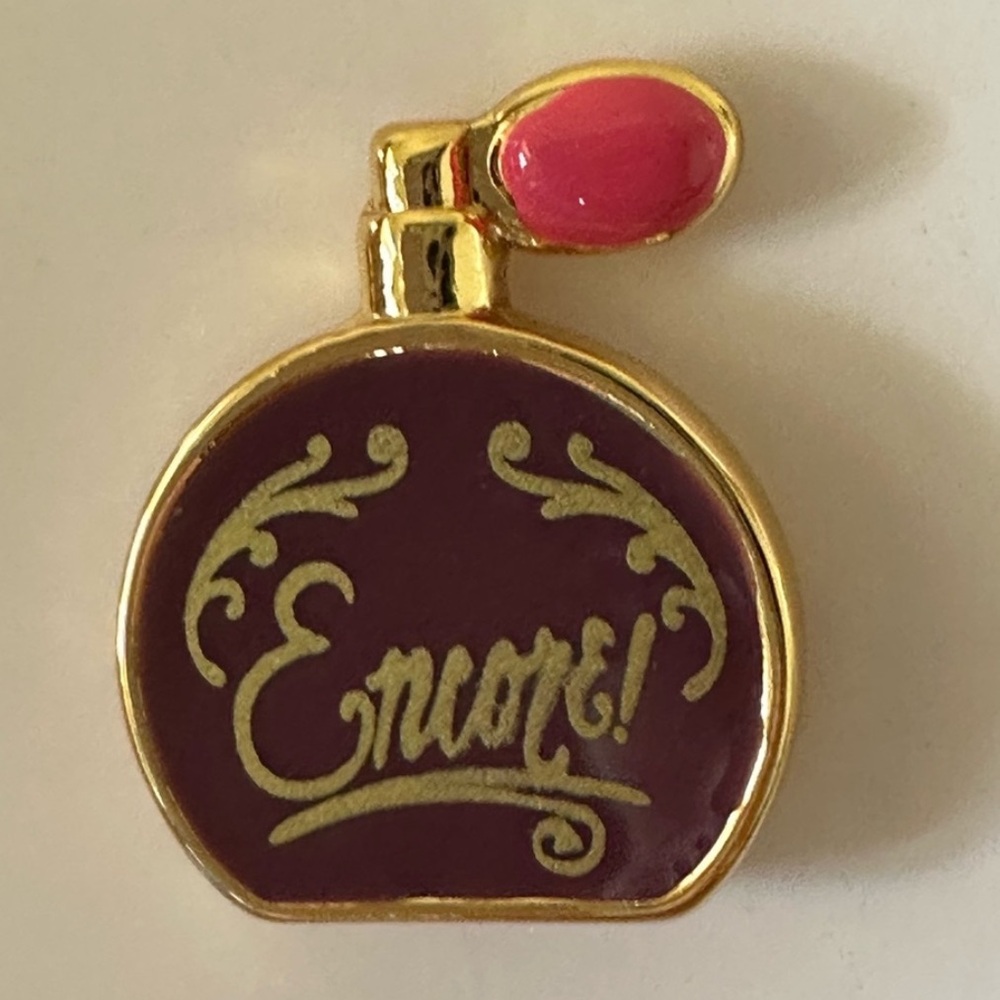 Kate Spade on points Encore perfume. Small stud Earrings - Picture 5 of 7
